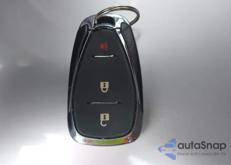 2021 Chevrolet Equinox Awd Lt z USA, uszkodzony, nr VIN 2GNAXUEV7M6101701